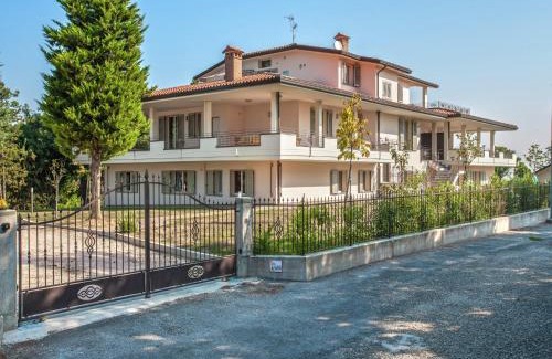 Tavullia Apartment | Hillside Comfort in Tavullia, cleaning included