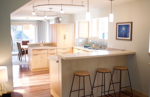 Grand Marais House | Hillside Harbor in Grand Marais | Views of Lake Superior