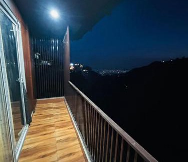 Library Road House | Hillside heaven Homestay