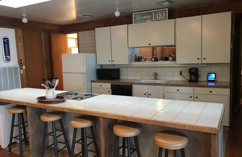 Graham House | Hillside Hideaway at PK