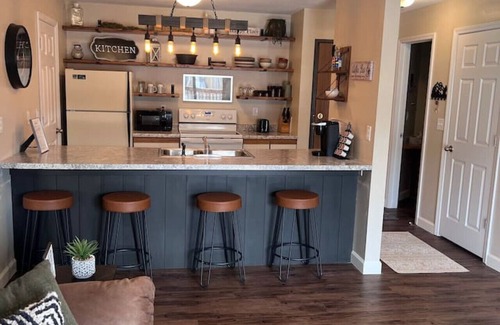 Deadwood Condo | Hillside Hideaway in Historic Lead