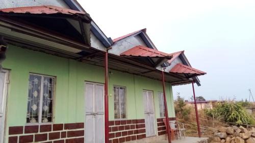 Sohra House | Hillside homestay