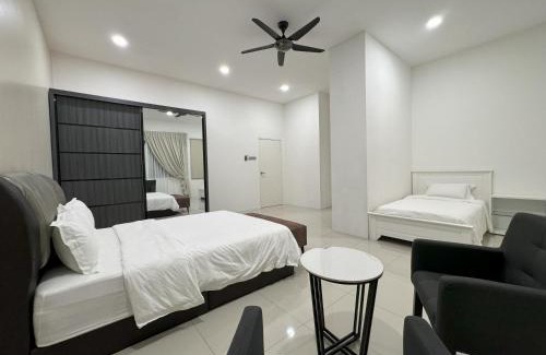 Hulu Kinta House | Hillside House, Ipoh Garden, Max 9 pax, Hillview, No parties & events, No pets