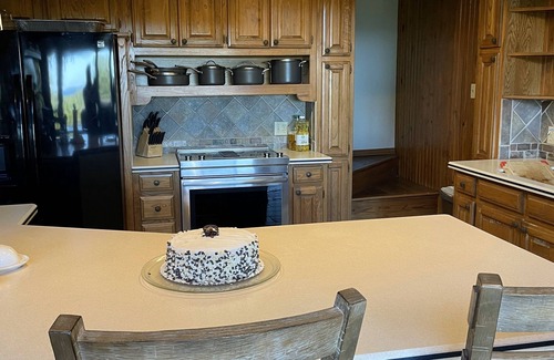 Pottsboro House | Hillside Lakeview Fun!