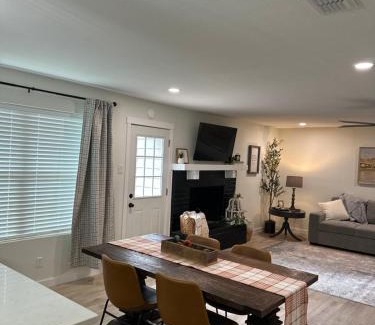 Tyler House | Hillside Room 3