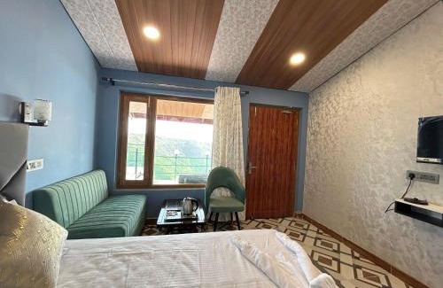 Sigri Village Hotel | HillTop Den