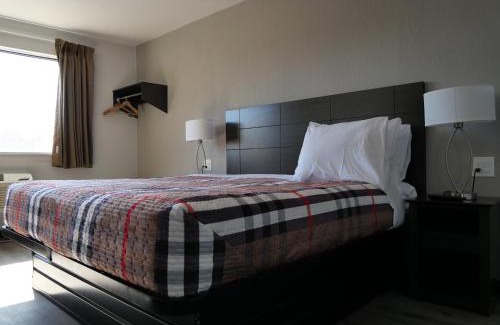 Groton Hotel | Hilltop Express Inn