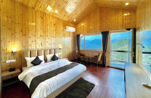 Lansdowne Hotel | Hilltop Haven Hotel And Resort