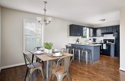 Redmont Park Condo | Hilltop Hideaway F - King Bed/Free Parking/2 Baths