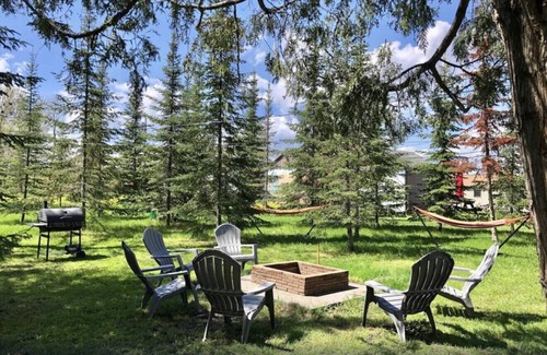 International Falls Cabin | Hilltop Lodge Standard Double - Room 111