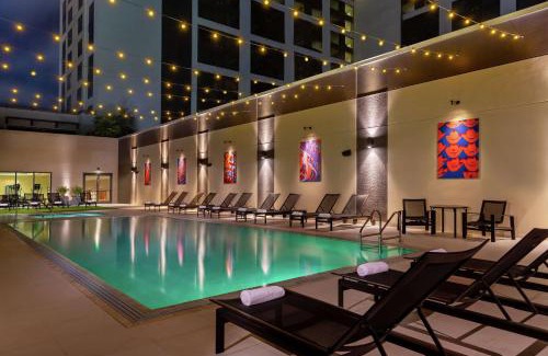 Waller Creek District Hotel | Hilton Austin