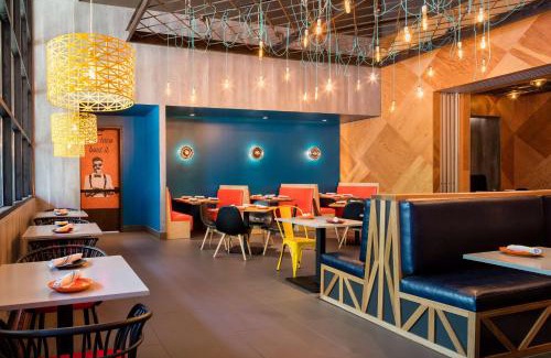 Waller Creek District Hotel | Hilton Austin