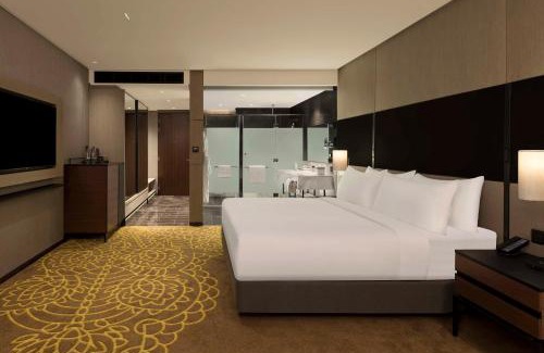 Nagavara Hotel | Hilton Bengaluru Embassy Manyata Business Park