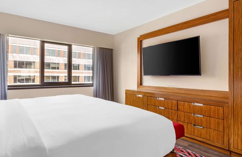West End Hotel | Hilton Club The District Washington D.C.