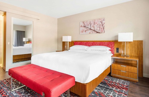 West End Hotel | Hilton Club The District Washington D.C.