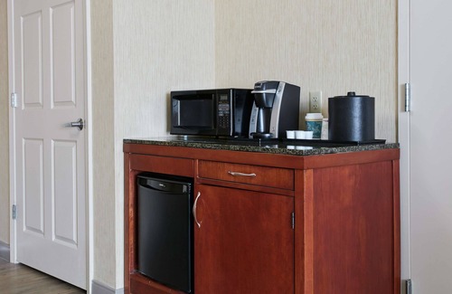 The East Side Hotel | Hilton Garden Inn San Francisco Arpt North