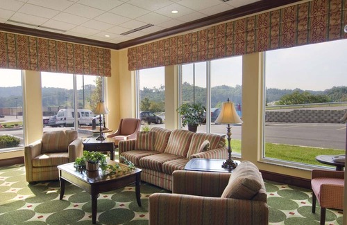 Bridgeport Hotel | Hilton Garden Inn Clarksburg