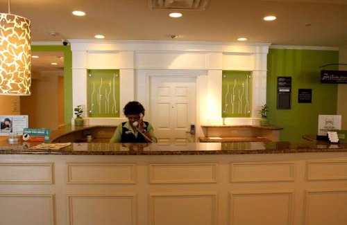 Albany Hotel | Hilton Garden Inn Albany