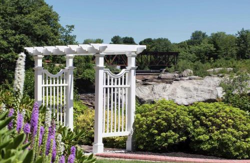 Auburn Hotel | Hilton Garden Inn Auburn Riverwatch