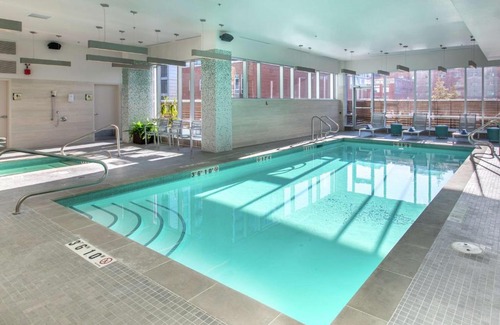 East Village Hotel | Hilton Garden Inn Calgary Downtown