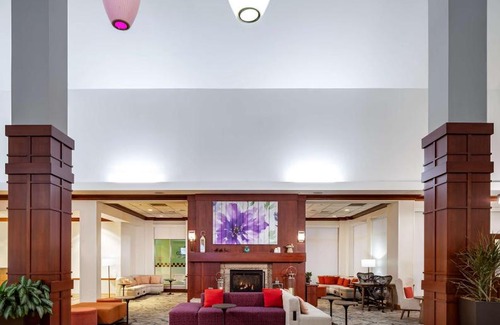 Des Plaines Hotel | Hilton Garden Inn Chicago O'Hare Airport