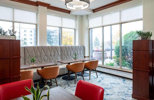 Des Plaines Hotel | Hilton Garden Inn Chicago O'Hare Airport