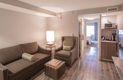 Johnston Hotel | Hilton Garden Inn Des Moines/Urbandale