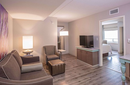 Johnston Hotel | Hilton Garden Inn Des Moines/Urbandale
