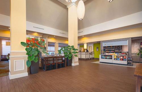 Central Newport News Hotel | Hilton Garden Inn Newport News