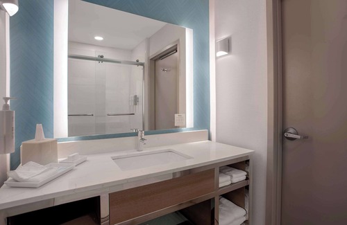 West Omaha Hotel | Hilton Garden Inn Omaha West