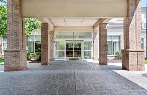 Overland Park Hotel | Hilton Garden Inn Overland Park
