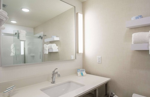 Salina Hotel | Hilton Garden Inn Salina