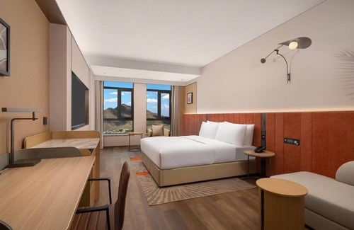 Nedong Hotel | Hilton Garden Inn Shannan Gesang Road