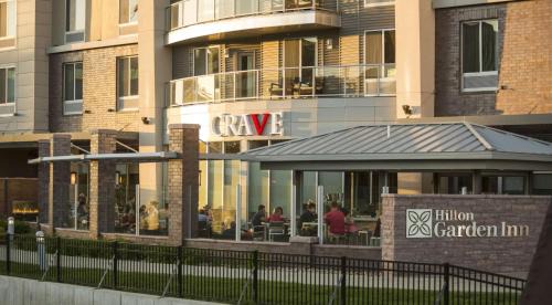 Downtown Hotel | Hilton Garden Inn Sioux Falls Downtown