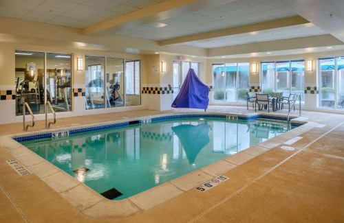 O'Fallon Hotel | Hilton Garden Inn St. Louis/O'Fallon