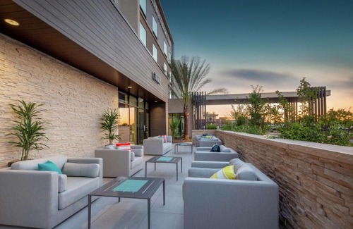 Surprise Hotel | Hilton Garden Inn Surprise Phoenix