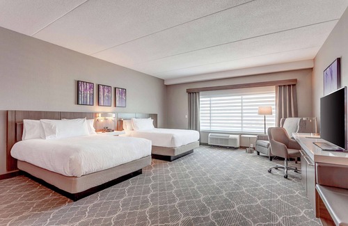 Steeles Industrial Hotel | Hilton Garden Inn Toronto Brampton West
