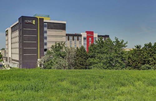 Steeles Industrial Hotel | Hilton Garden Inn Toronto/Brampton West, Ontario, Canada