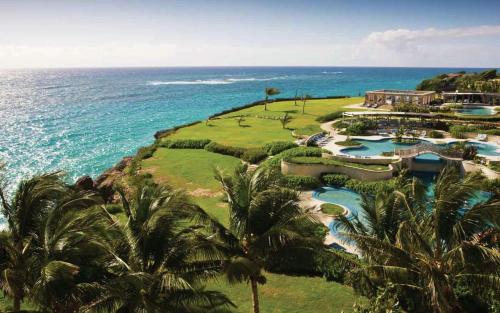 Diamond Valley Resort | Hilton Grand Vacations Club The Crane Barbados