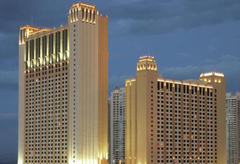 Las Vegas Resort | Hilton Grand Vacations Club on the Las Vegas Strip