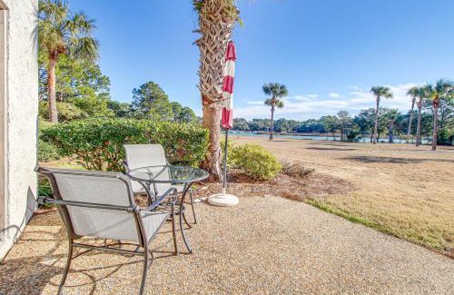 South Beach Apartment | Hilton Head Island Studio with Patio Walk to Beach!