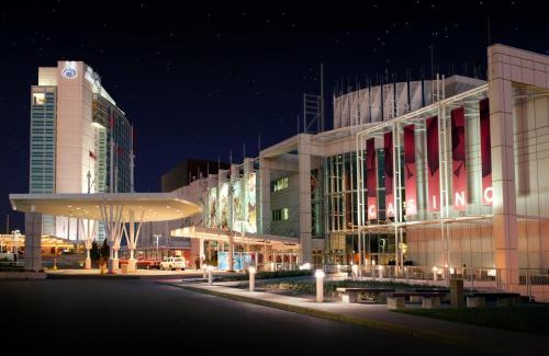 District Saint - Raymond - Vanier Hotel | Hilton Lac-Leamy