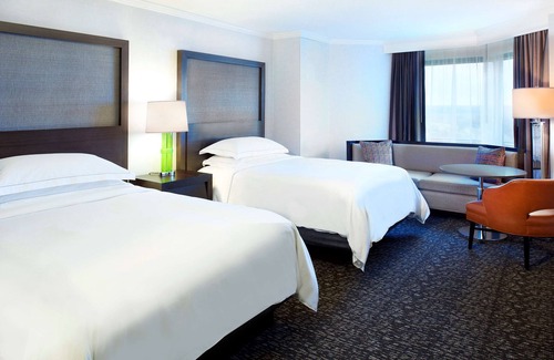 South Loop Hotel | Hilton Minneapolis-St. Paul Airport