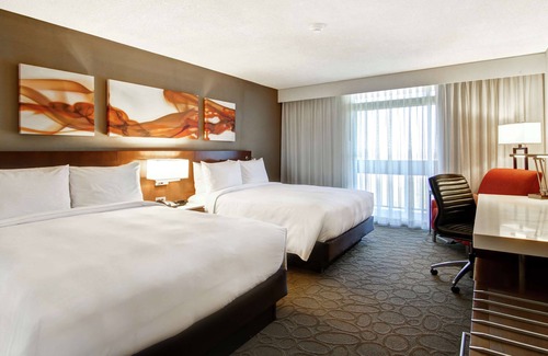 Mississauga Hotel | Hilton Mississauga/Meadowvale