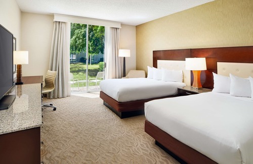 Oakland Hotel | Hilton Oakland Airport