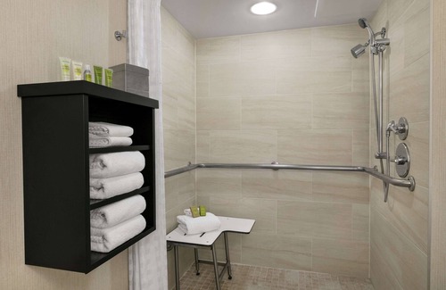 Altamonte Springs Hotel | Hilton Orlando/Altamonte Springs