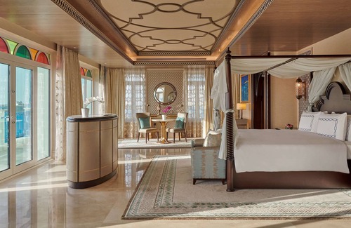 Abu Samra Resort | Hilton Salwa Beach Resort & Villas