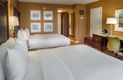 Airport Township Hotel | Hilton St. Louis Airport