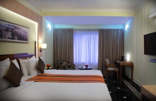 Prabhadevi Hotel | Hiltop Hotel