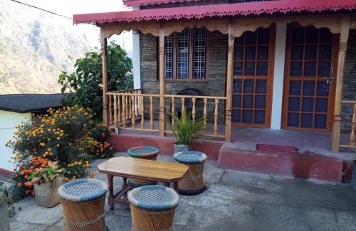 Ukhimath House | HIMALAYA HILLS HOMESTAY